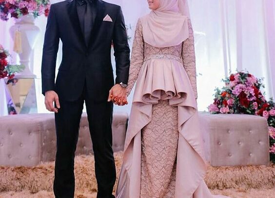 Baju Pesta Couple Mewah untuk Muslim